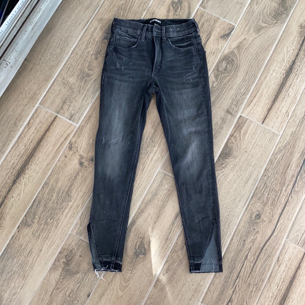 Black skinny jeans